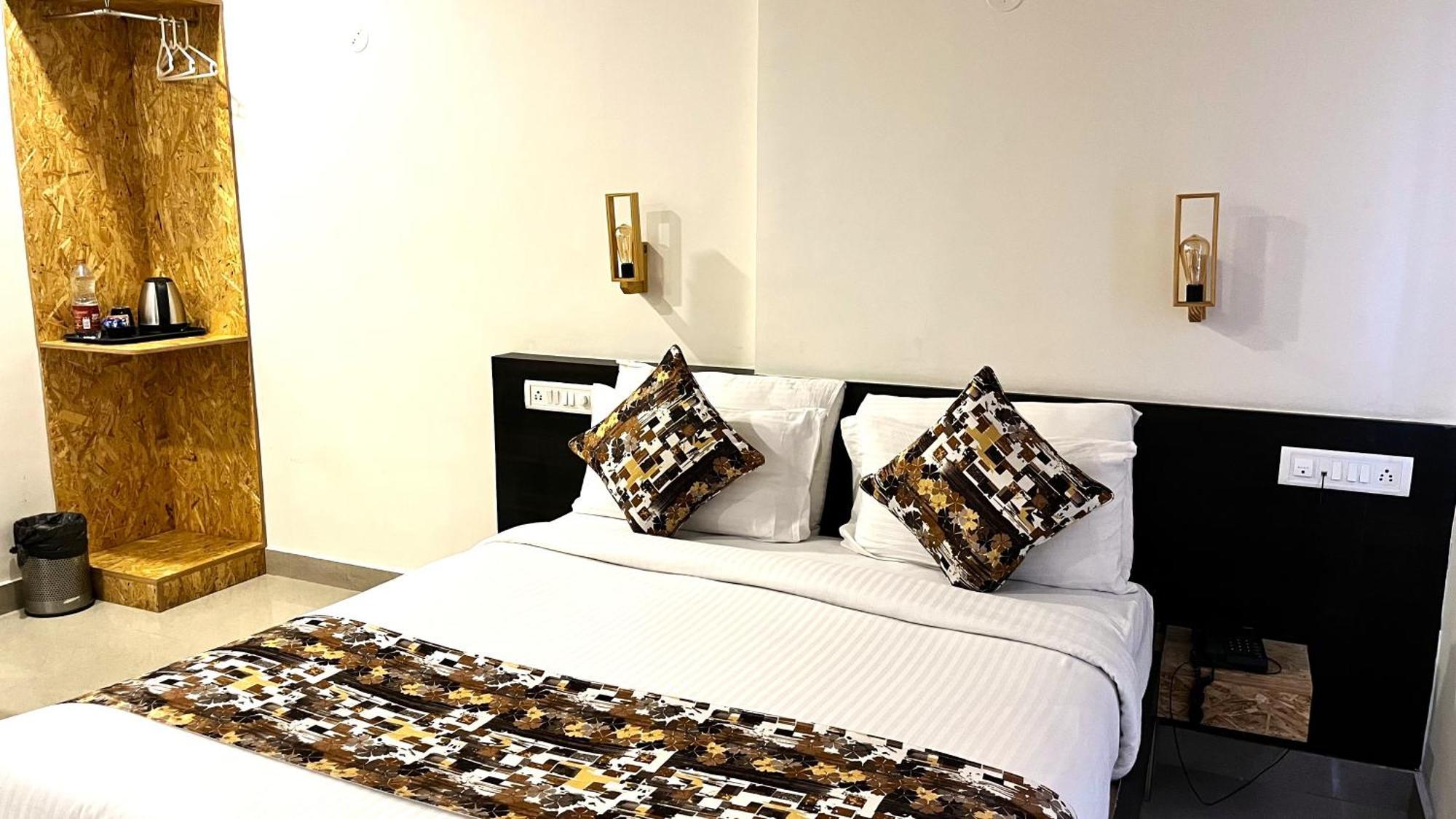 Athasri Hotel Hsr Layout Bangalore Extérieur photo